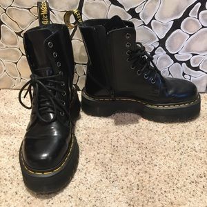 Jadon Dr. Martens